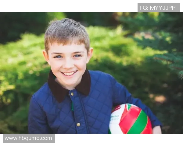 外国男孩追逐梦想与足球明星的浪漫爱情故事